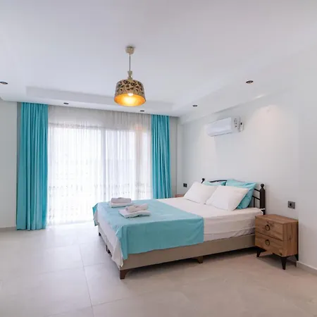 Huge Triplex W Pool And Garden In * فتحية